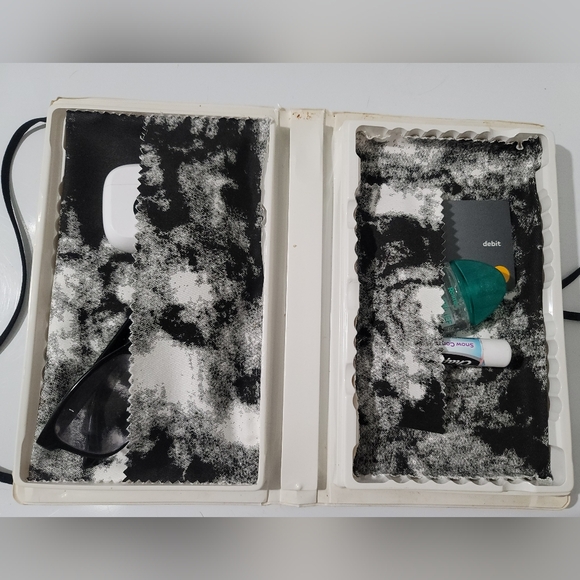 Alvin and the Chipmunks Wolfman Halloween Upcycled Y2K Shoulder Bag VHS - Picture 4 of 8